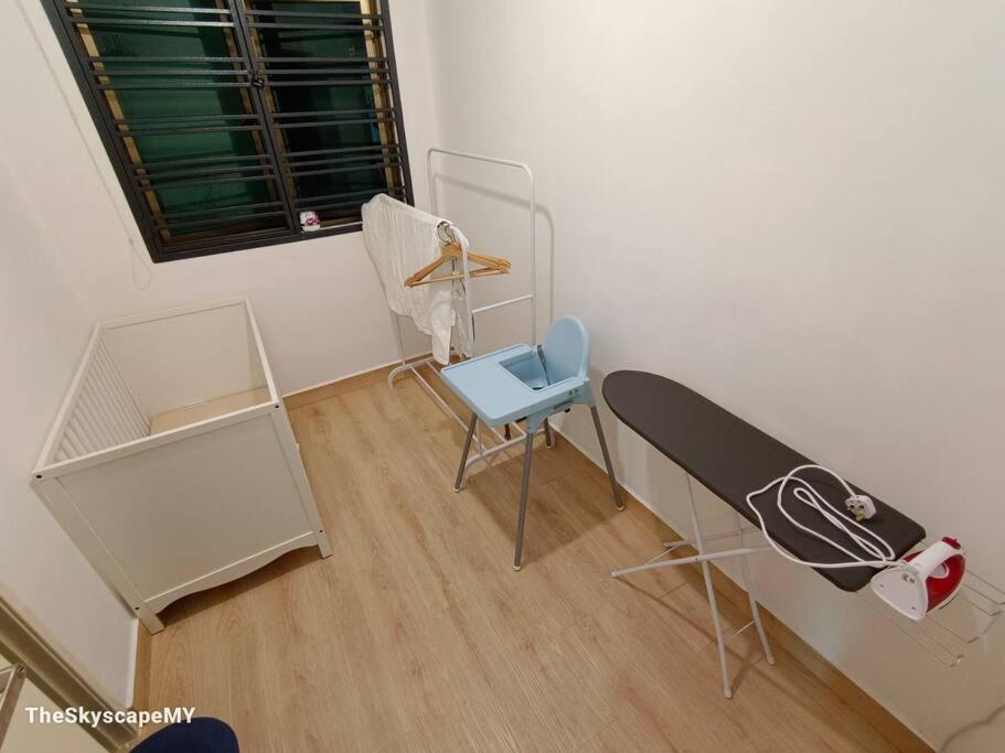 Apartment 【hot!】 Jb Muji White Theme - Space & Comfy *